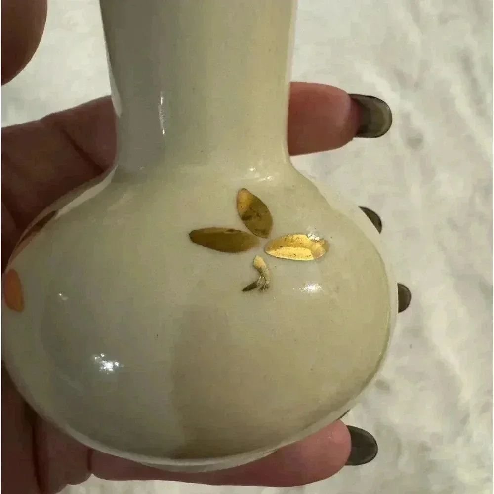 Vintage MCM Ceramic Cream & Gold Floral Handpainted Small Vase 70’s 80’s Fun - Picture 6 of 12